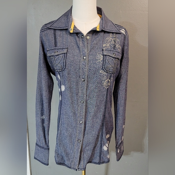 Roar Tops - Roar Denim with Blue Distressed Embellished Embroidered Rock n Roll‎ cowgirl